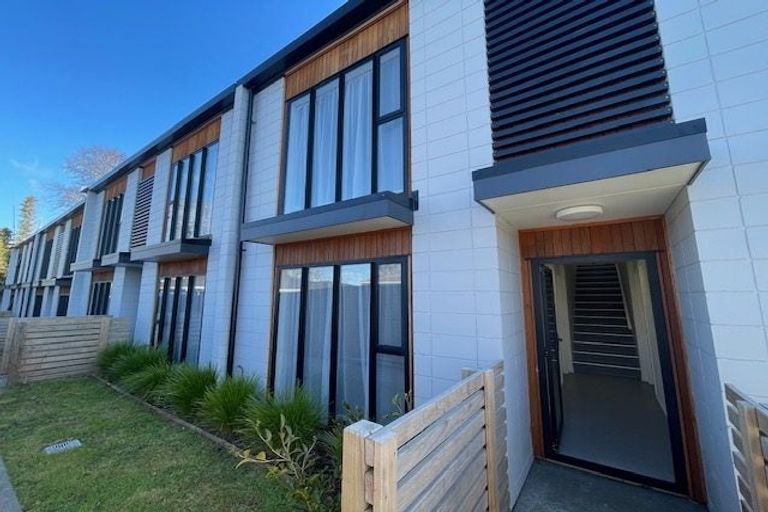 Photo of property in 11/129 St George Street, Papatoetoe, Auckland, 2025
