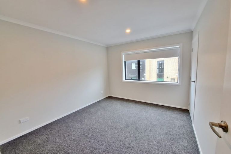 Photo of property in 21/125b Metcalfe Road, Ranui, Auckland, 0612