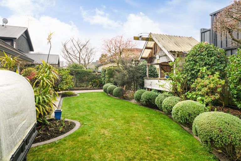 Photo of property in 8 Dougherty Place, Hokowhitu, Palmerston North, 4410