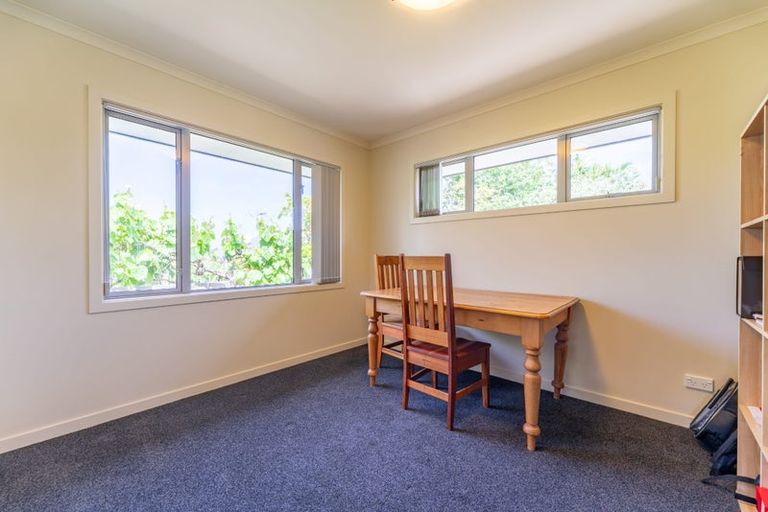 Photo of property in 35a Avenue Road, West End, Timaru, 7910