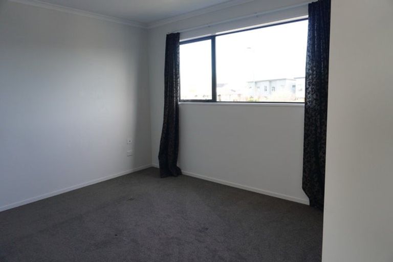 Photo of property in 28 Sholto Duncan Crescent, Halswell, Christchurch, 8025