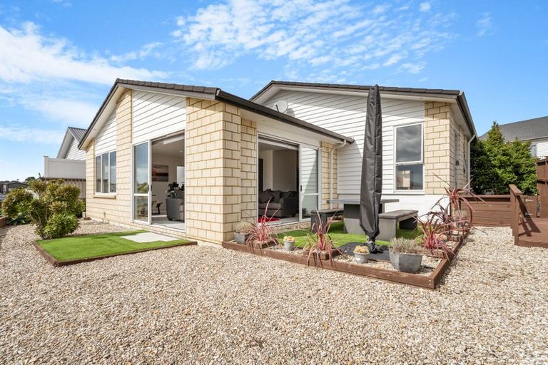 Photo of property in 16 Kiwa Crescent, Gulf Harbour, Whangaparaoa, 0930