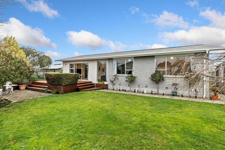 Photo of property in 18 Bayswater Crescent, Bromley, Christchurch, 8062