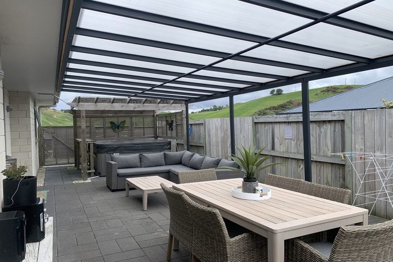 Photo of property in 10 Bryan Gallagher Place, Welcome Bay, Tauranga, 3175