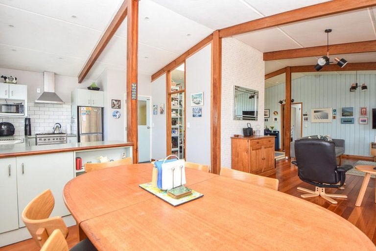 Photo of property in 22 Victoria Street, Carterton, 5713