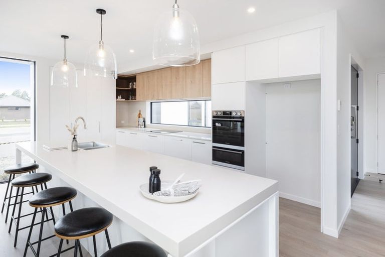 Photo of property in 90 Ridgeland Way, West Melton, 7618