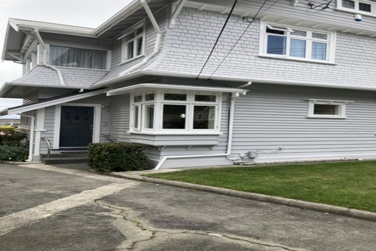 Photo of property in 195 Derwent Street, Island Bay, Wellington, 6023