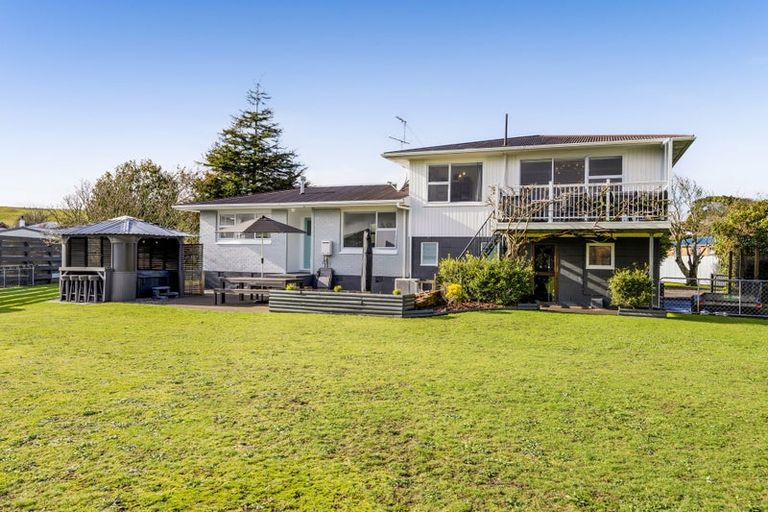 Photo of property in 289 High Street, Eltham, 4322