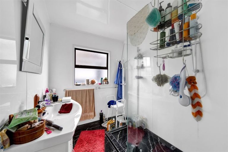 Photo of property in 30 Caledonia Street, Hawera, 4610