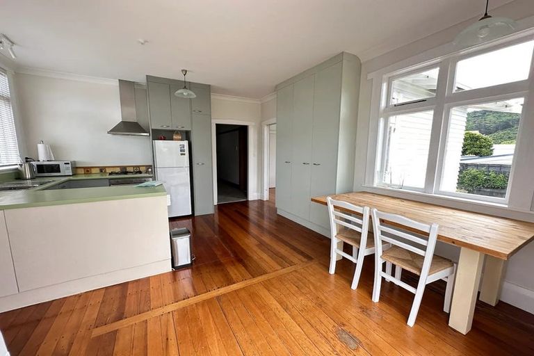 Photo of property in 61 Cashmere Avenue, Khandallah, Wellington, 6035