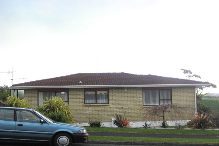 Photo of property in 13 Bronte Place, Whalers Gate, New Plymouth, 4310
