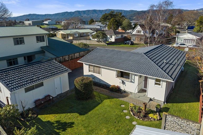 Photo of property in 51 Holdsworth Avenue, Trentham, Upper Hutt, 5018