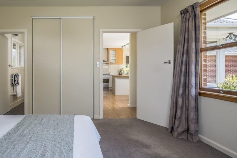 Photo of property in 92 Palatine Terrace, Saint Martins, Christchurch, 8022