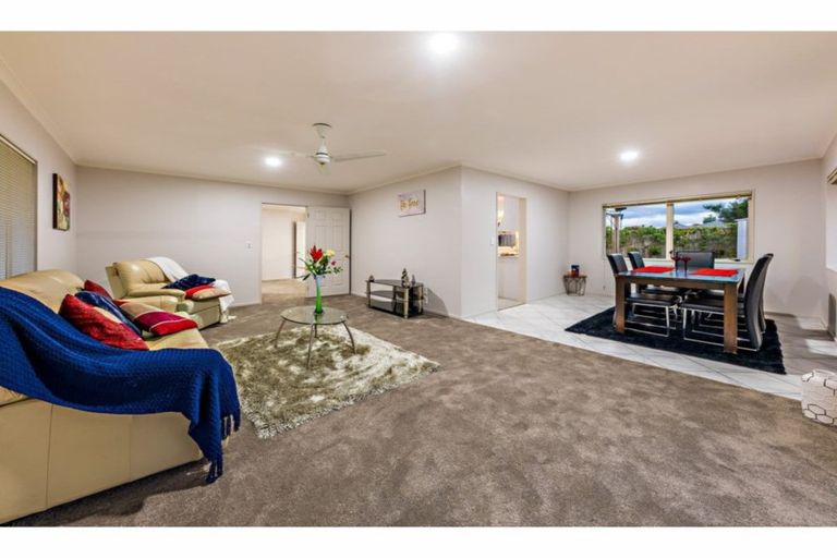 Photo of property in 31 Muirfield Street, Wattle Downs, Auckland, 2103