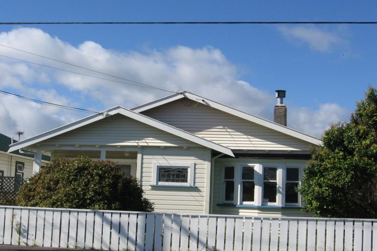 Photo of property in 8 Plunket Avenue, Petone, Lower Hutt, 5012