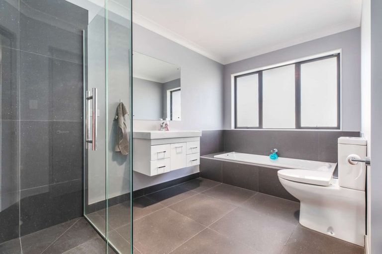 Photo of property in 3 Margaret Place, Waiuku, 2123