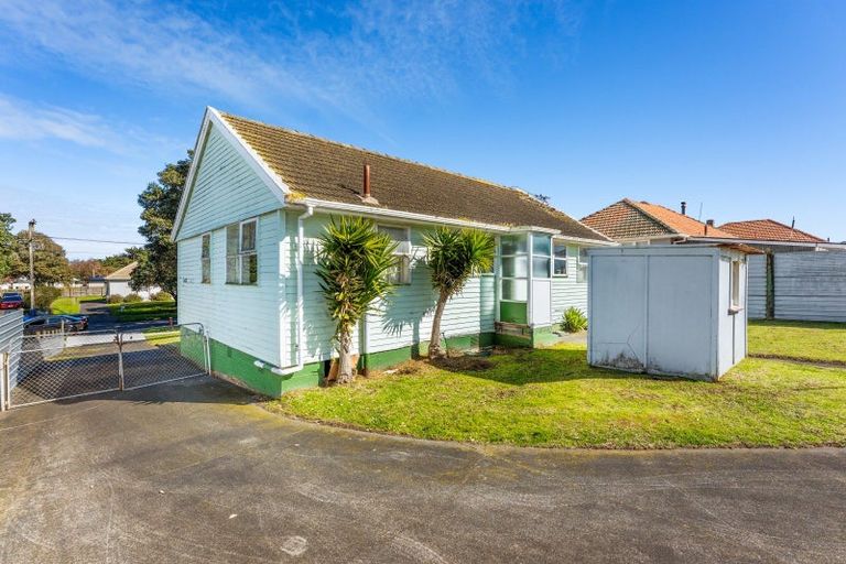 Photo of property in 80 Harper Street, Gonville, Whanganui, 4501
