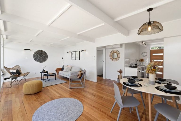 Photo of property in 3/340 Te Atatu Road, Te Atatu South, Auckland, 0610