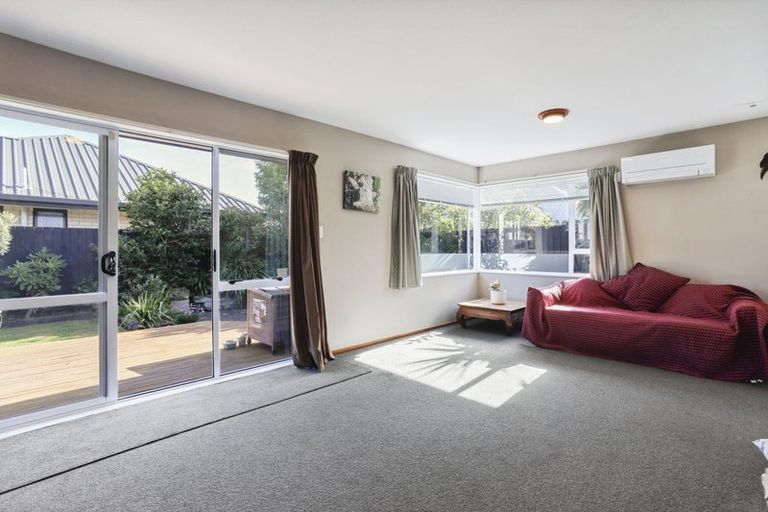 Photo of property in 12b Chardale Street, Avondale, Christchurch, 8061