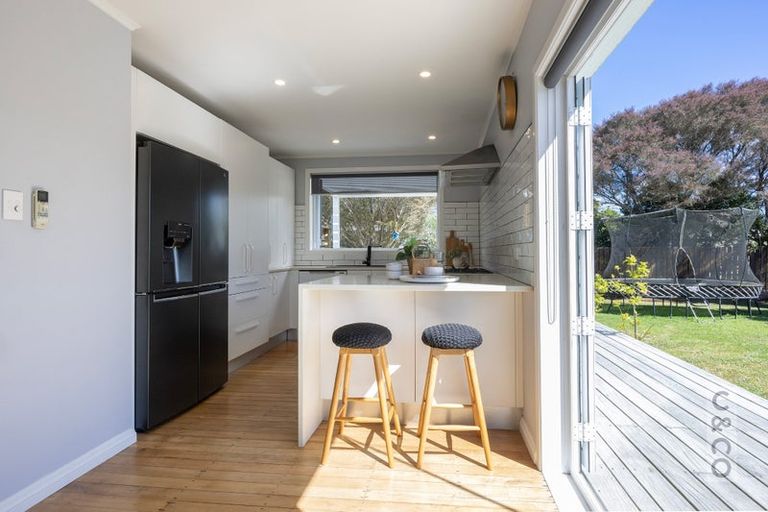 Photo of property in 23 Kaipara Portage Road, Riverhead, 0820