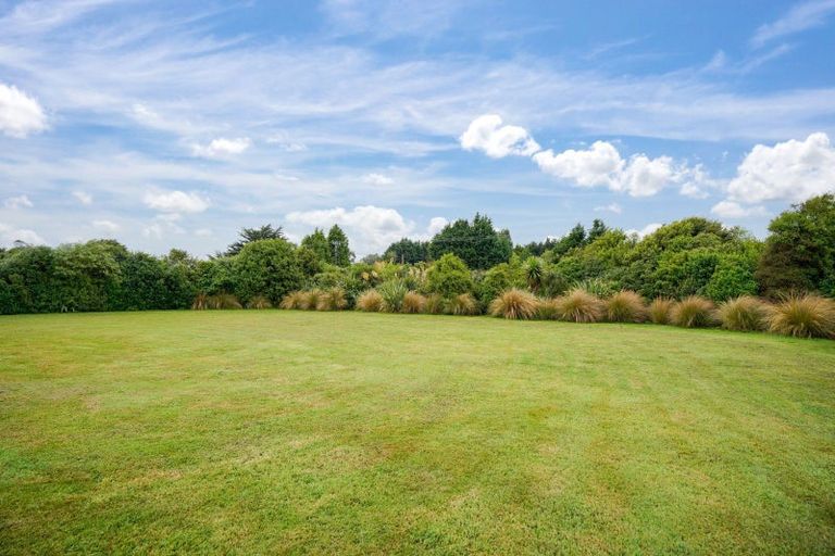 Photo of property in 69 Taiepa Road, Otatara, Invercargill, 9879