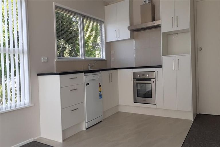 Photo of property in 1 Phillipa Place, Browns Bay, Auckland, 0630