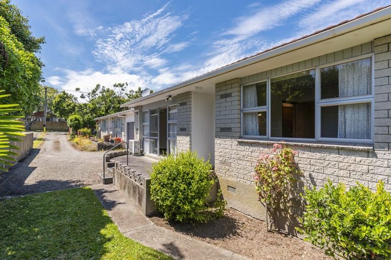 Photo of property in 53 Alexander Road, Raumati Beach, Paraparaumu, 5032