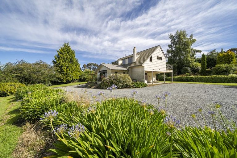 Photo of property in 72 Bush Street, Lumsden, 9730