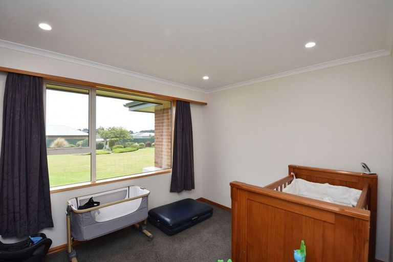 Photo of property in 21 Oteramika Road, Rockdale, Invercargill, 9812
