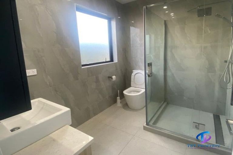 Photo of property in 36a Cambridge Terrace, Papatoetoe, Auckland, 2025