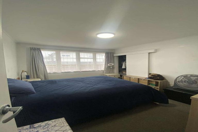 Photo of property in 2 Grosvenor Street, Redwood, Christchurch, 8051