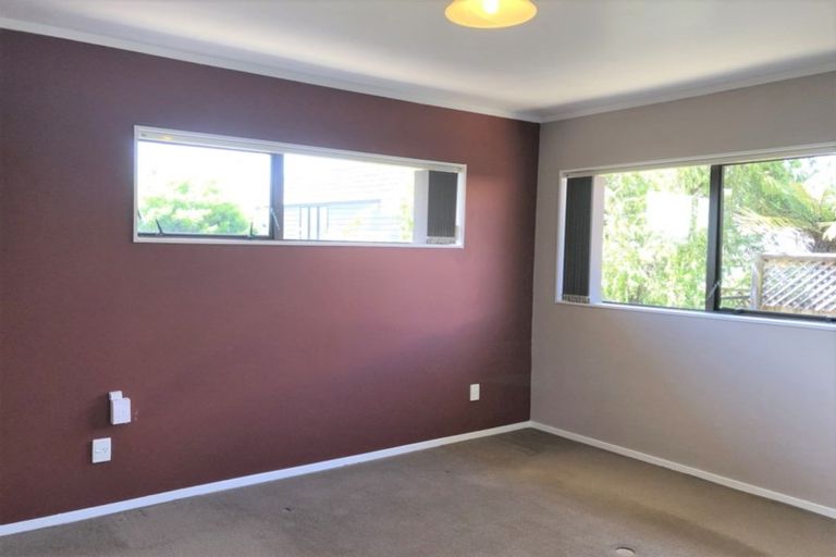 Photo of property in 1/32 Eastridge Court, Northpark, Auckland, 2013