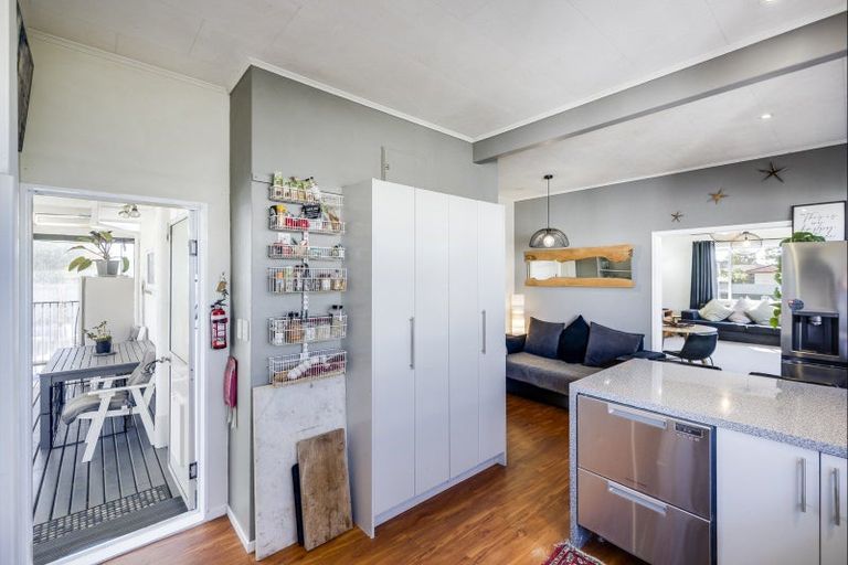 Photo of property in 14 Moeller Street, Taradale, Napier, 4112