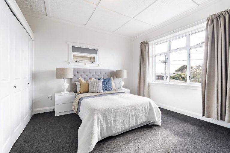 Photo of property in 100 Lemon Street, New Plymouth, 4312