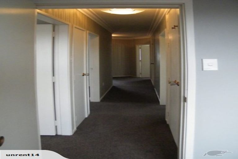 Photo of property in 21 Sutherland Crescent, Westbrook, Palmerston North, 4412