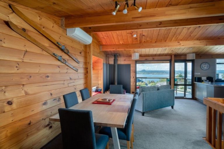 Photo of property in 106 Wakeman Road, Acacia Bay, Taupo, 3330