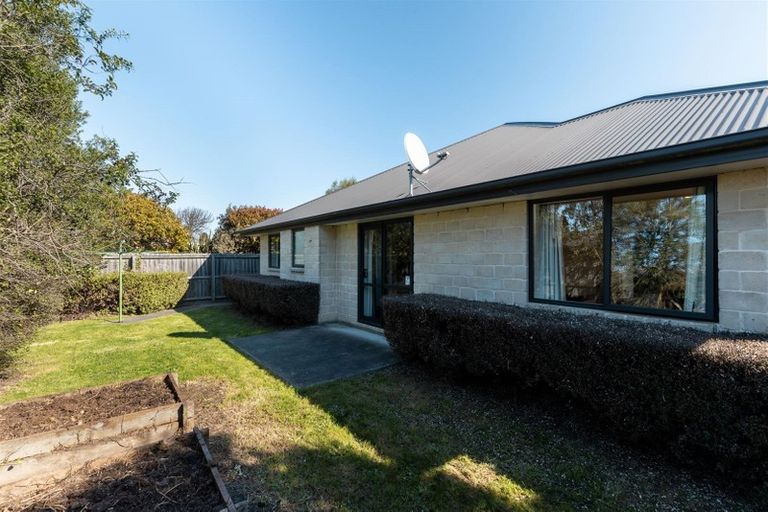 Photo of property in 12 James Drive, Woodend, 7610