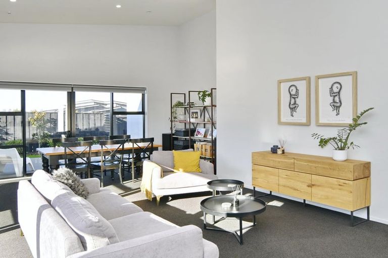 Photo of property in 33 Highgate Drive, Rangiora, 7400