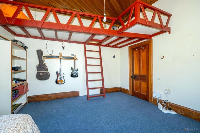 Photo of property in 70 Parsonage Road, Waimate, 7978