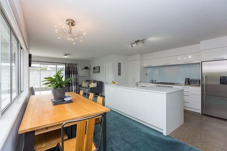 Photo of property in 19c Beach Street, Fitzroy, New Plymouth, 4312