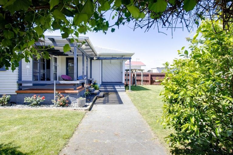 Photo of property in 27 Magdalen Crescent, Pirimai, Napier, 4112