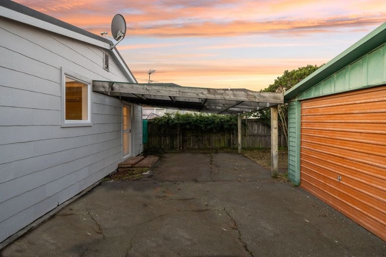 Photo of property in 45 Effingham Street, North New Brighton, Christchurch, 8083