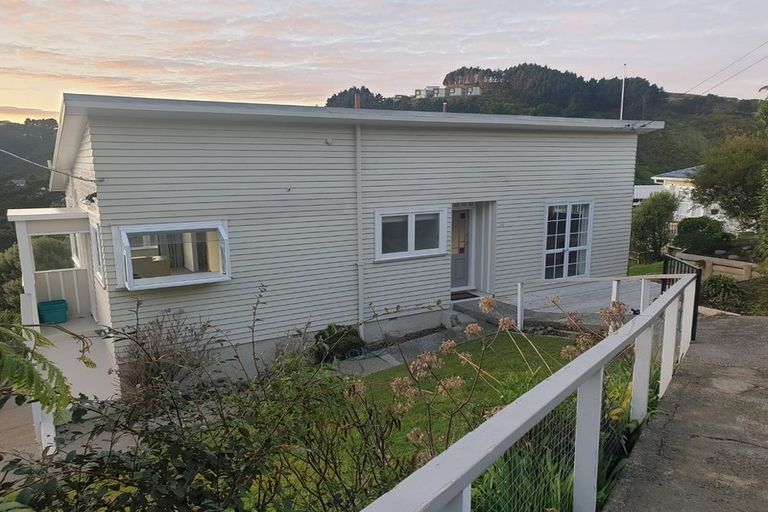 Photo of property in 16 Dominion Park Street, Johnsonville, Wellington, 6037