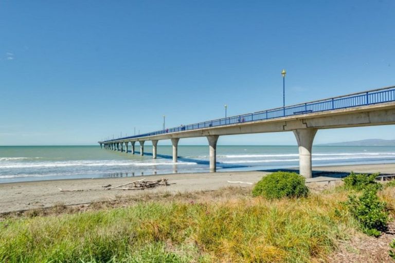 Photo of property in 65 Lonsdale Street, New Brighton, Christchurch, 8083