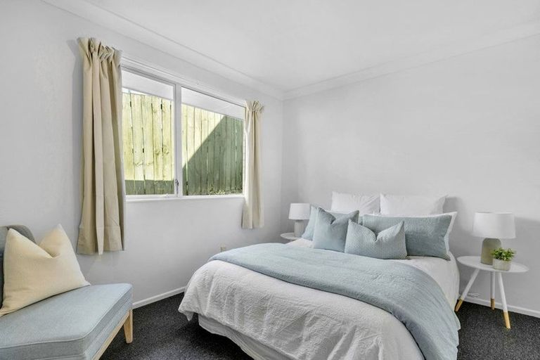 Photo of property in 43 Donald Street, Stanmore Bay, Whangaparaoa, 0932