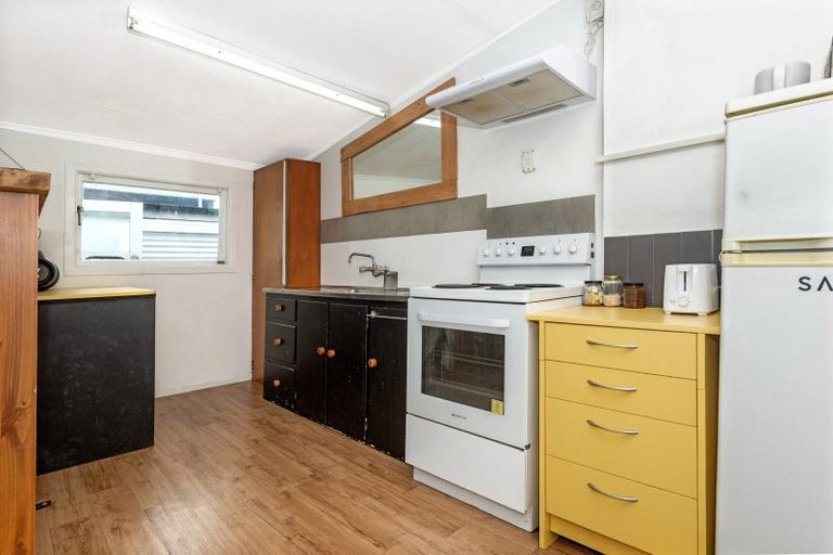 Photo of property in 64 Awapuni Road, Awapuni, Gisborne, 4010