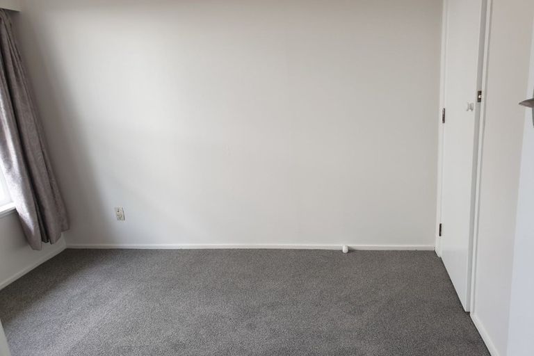 Photo of property in 1/176 Archers Road, Glenfield, Auckland, 0629