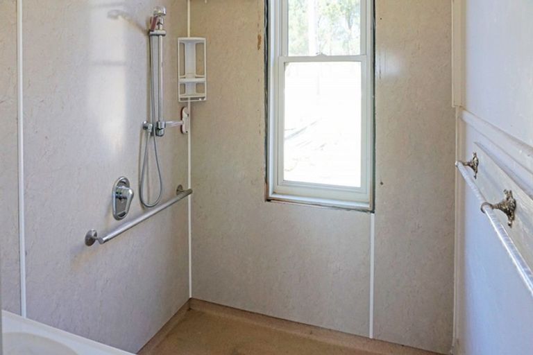 Photo of property in 5 Chalmers Road, Greenhills, Invercargill, 9877