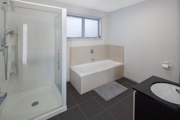 Photo of property in 19a Comber Place, Johnsonville, Wellington, 6037