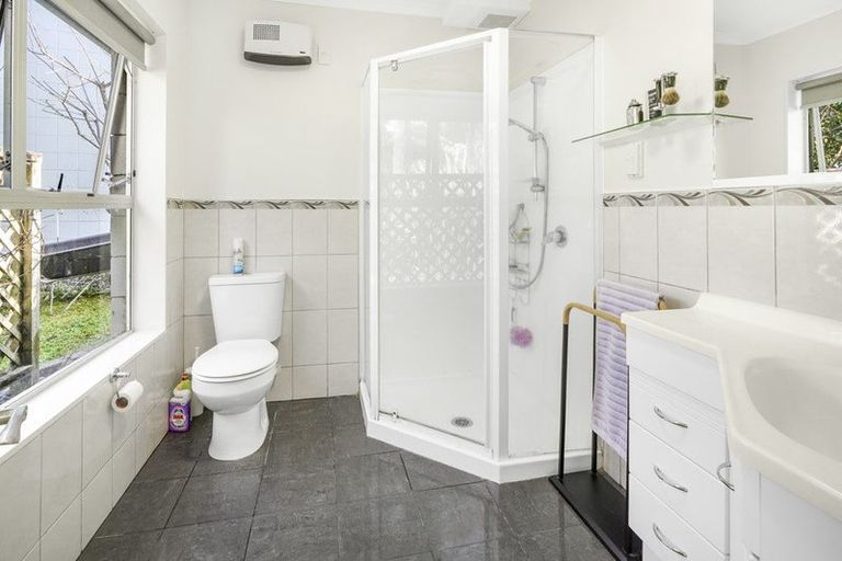 Photo of property in 35 Balfour Crescent, Riverlea, Hamilton, 3216